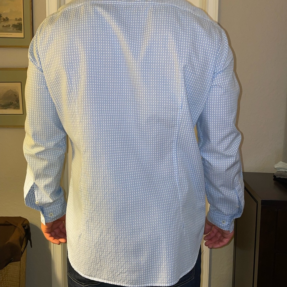 Hugo Boss Dress Shirt Modern Fit - Picture 2 of 7